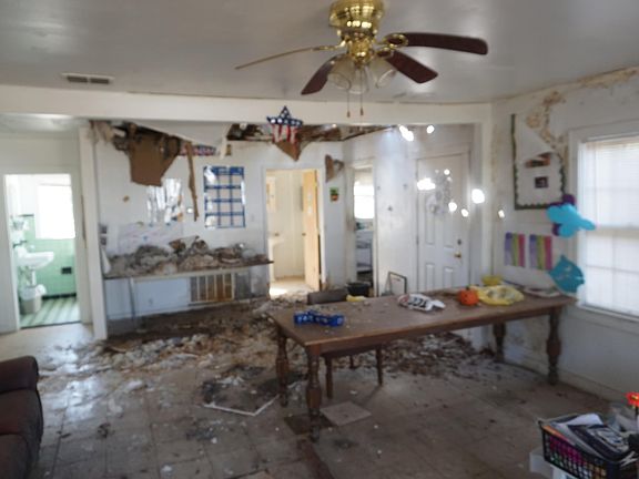 4th image of 2989 Smith St