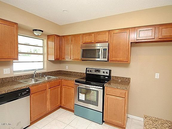 3rd image of 7961 Falcon Street