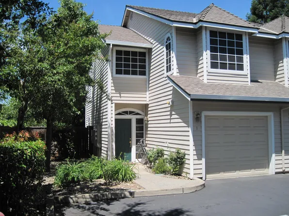 1049 Bell St APT 1, Sacramento, CA 95825