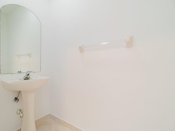 Downstairs 1/2 Bathroom