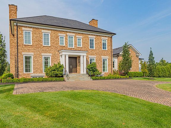 2nd image of 4 Highgrove Farms