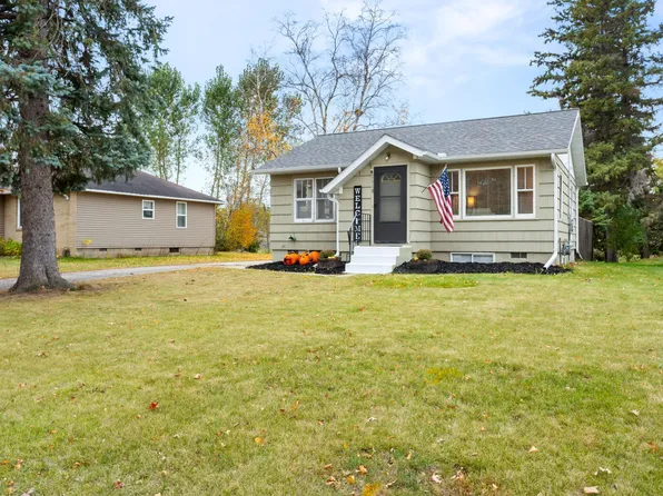 1118 Rossman Ave, Detroit Lakes, MN 56501