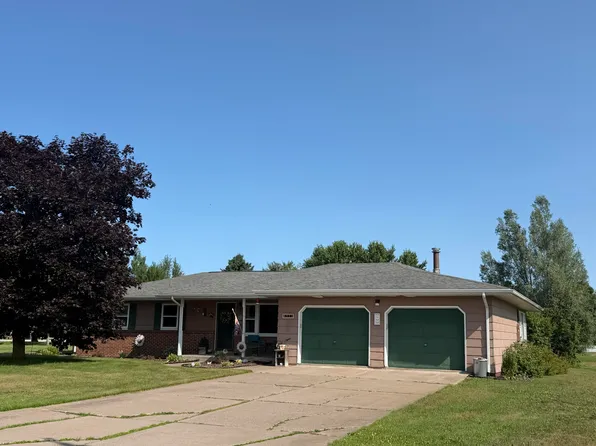 4531 E Five Mile Rd, Sault Sainte Marie, MI 49783