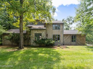 2802 Whirlaway Cir, Goshen, KY 40026