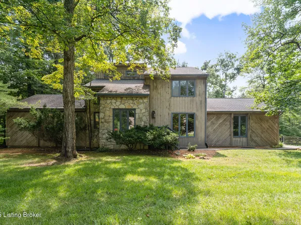 2802 Whirlaway Cir, Goshen, KY 40026