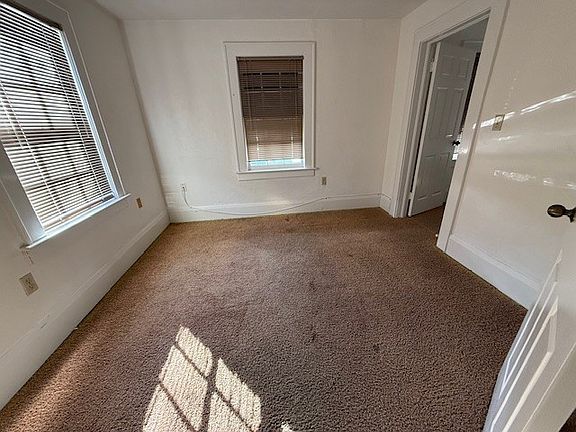 2nd image of 86 W Gore St #2