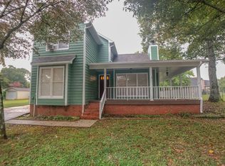 121 Shelly Ln, Huntsville, AL 35810