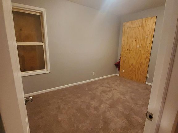 4th image of 114 Chadwick Ave Floor 2