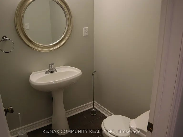 66 Coolspring Cres — Photo 21