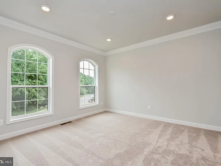 4404 Fair Lakes Ct — Photo 36
