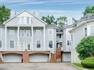 15 Mariners Bnd, Brielle, NJ 08730