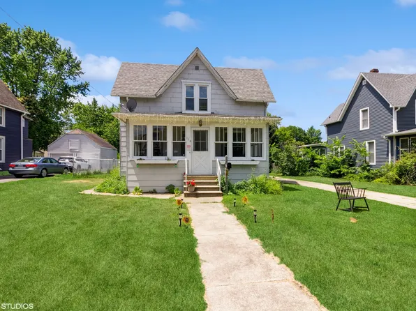 609 N 7th St, Dekalb, IL 60115