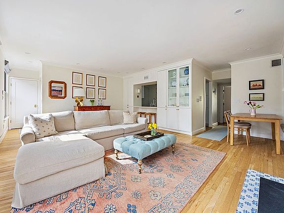 2nd image of 54 Willow St APT 3B