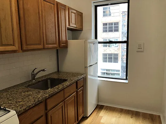 Rented by GreenVill Real Estate LLC | media 12