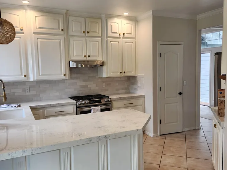 2272 Briarwood Cir — Photo 6