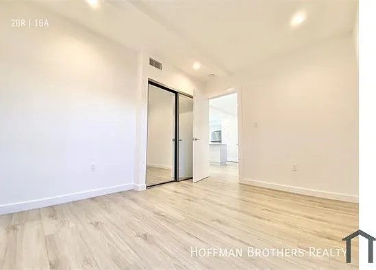 1570 Yosemite Dr #3A — Photo 7
