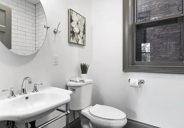 102 Florida St — Photo 3