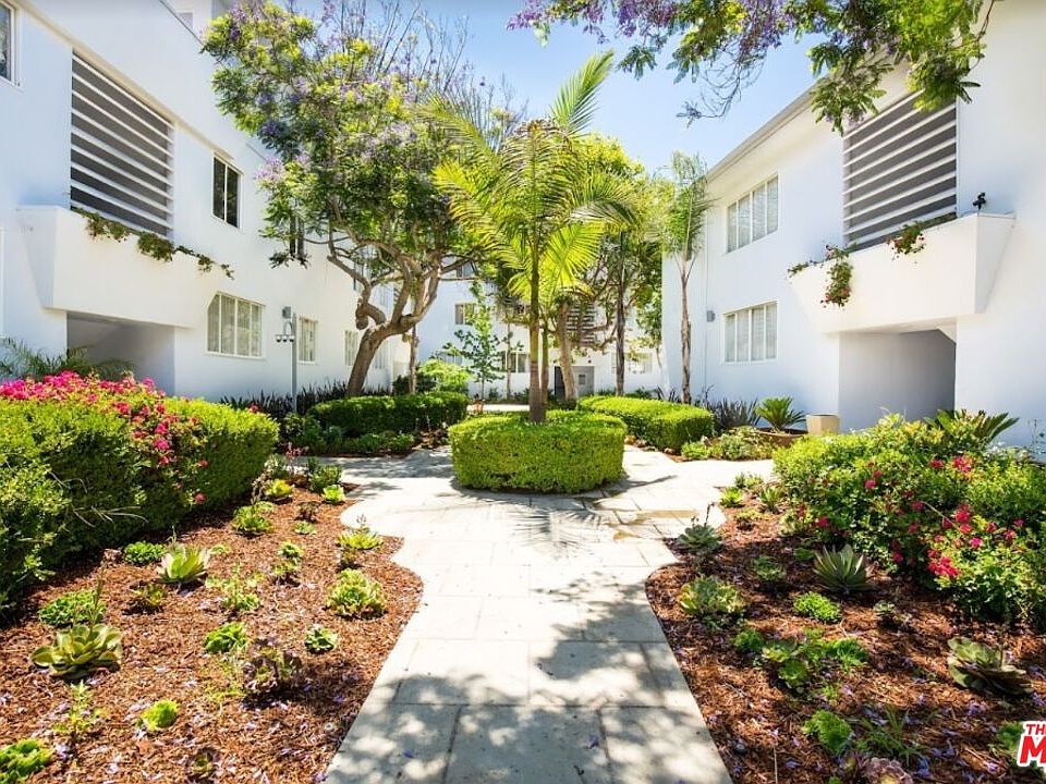 1st image of 140 San Vicente Blvd #B