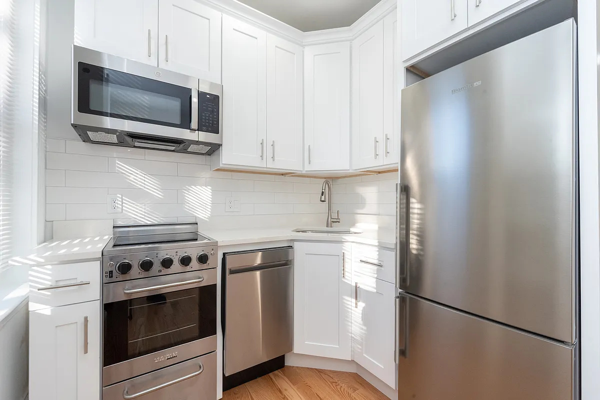 Building Photo - 175 Hemenway St #20X