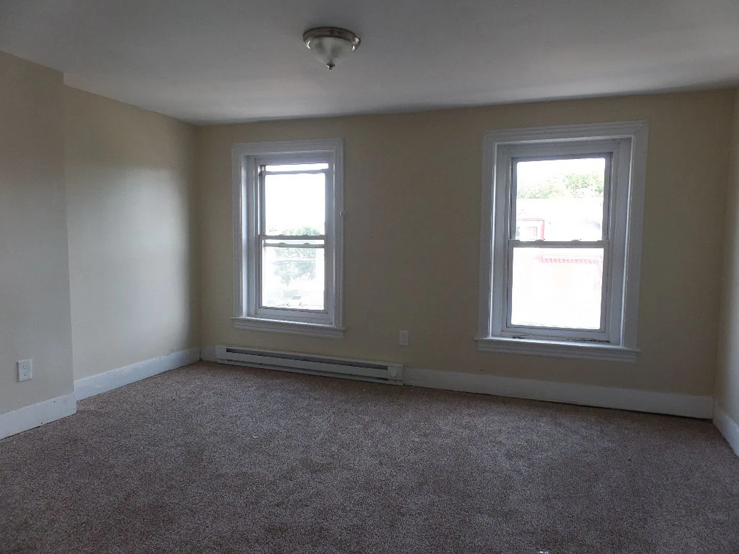 276 Walnut Ave — Photo 4