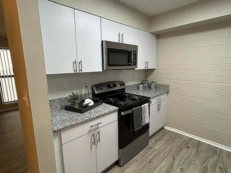 Kitchen_Left_994179