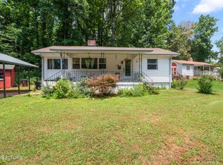 166 Outer Dr, Oak Ridge, TN 37830