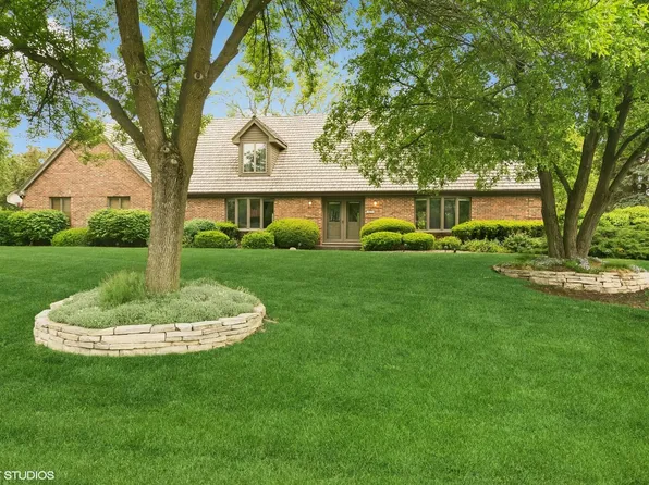 20676 N Meadow Ln, Deer Park, IL 60010