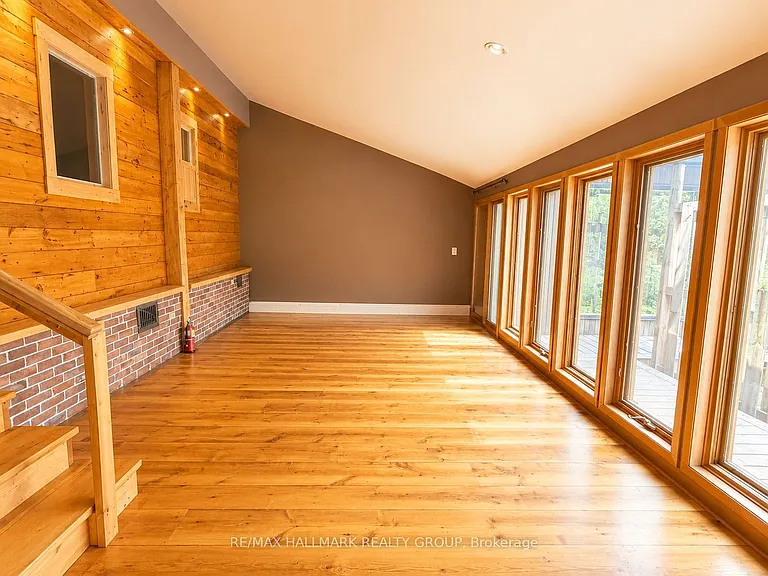 3565 Albion Rd — Photo 10