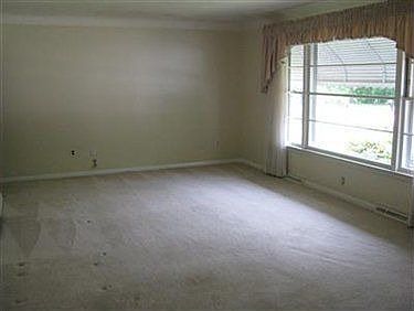 2nd image of 30020 Meadowbrook Dr