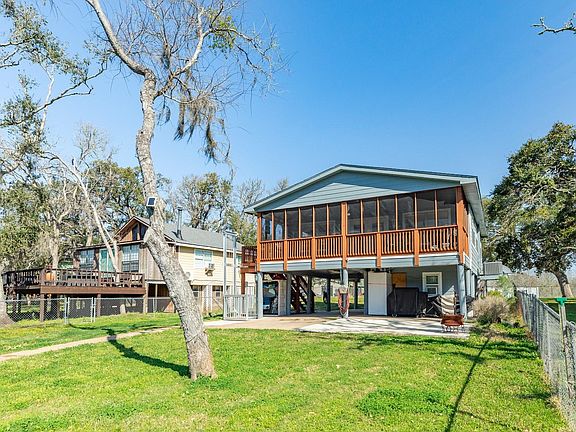 2nd image of 1331 Private Road 652