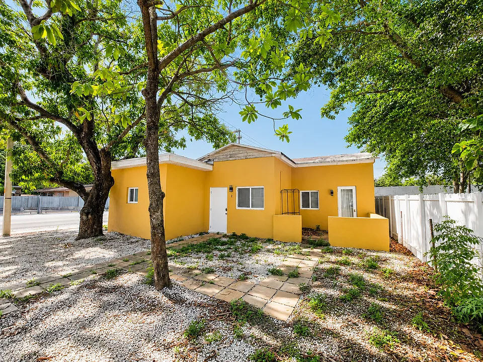1399 NW 28th St #5