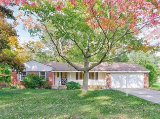 543 Woodland Dr, Holland, MI 49424