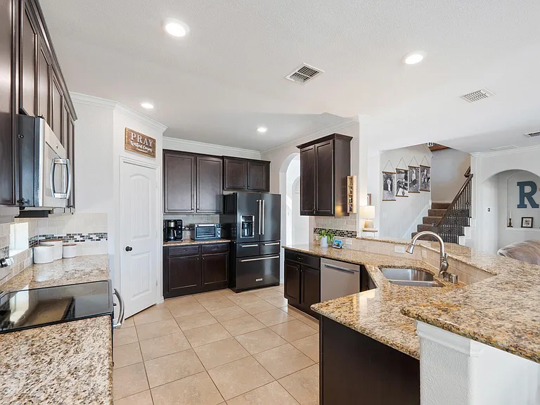 211 Chamberlain Dr — Photo 19