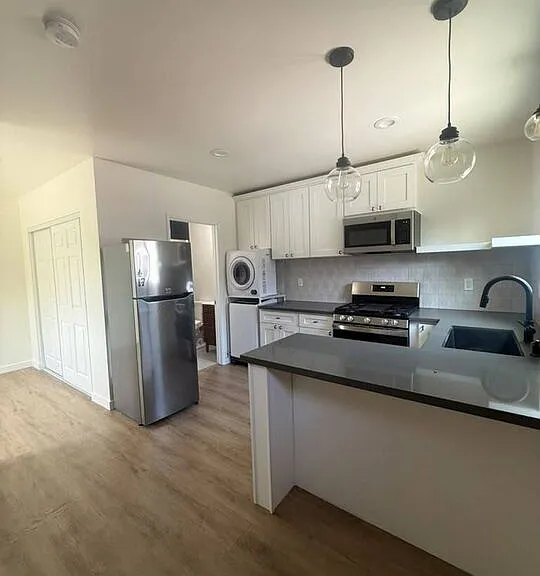 2217 W Via Camille — Photo 15