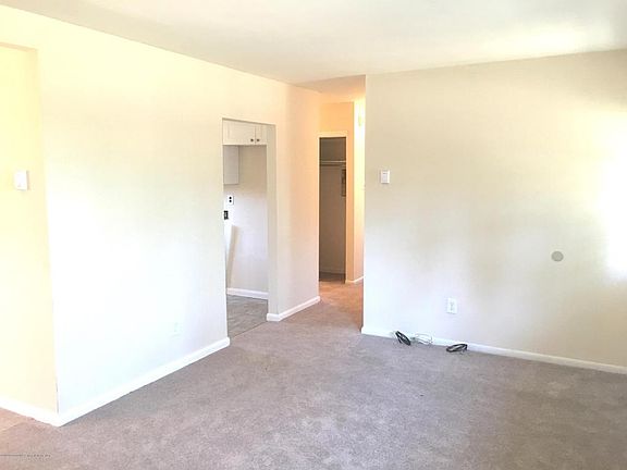 4th image of 9 Talledega Trl