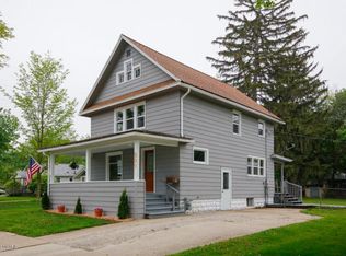 508 S Hooker Ave, Three Rivers, MI 49093