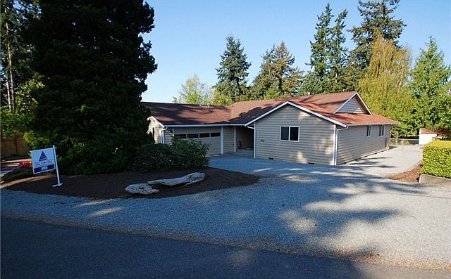 1st image of 433 Stirling Dr