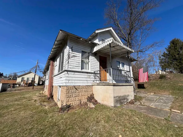 93 Sycamore St, Huntington, WV 25705