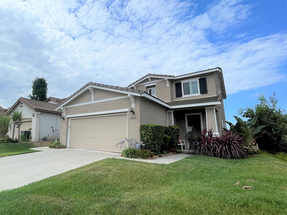 1st image of 1263 Avenida Amistad