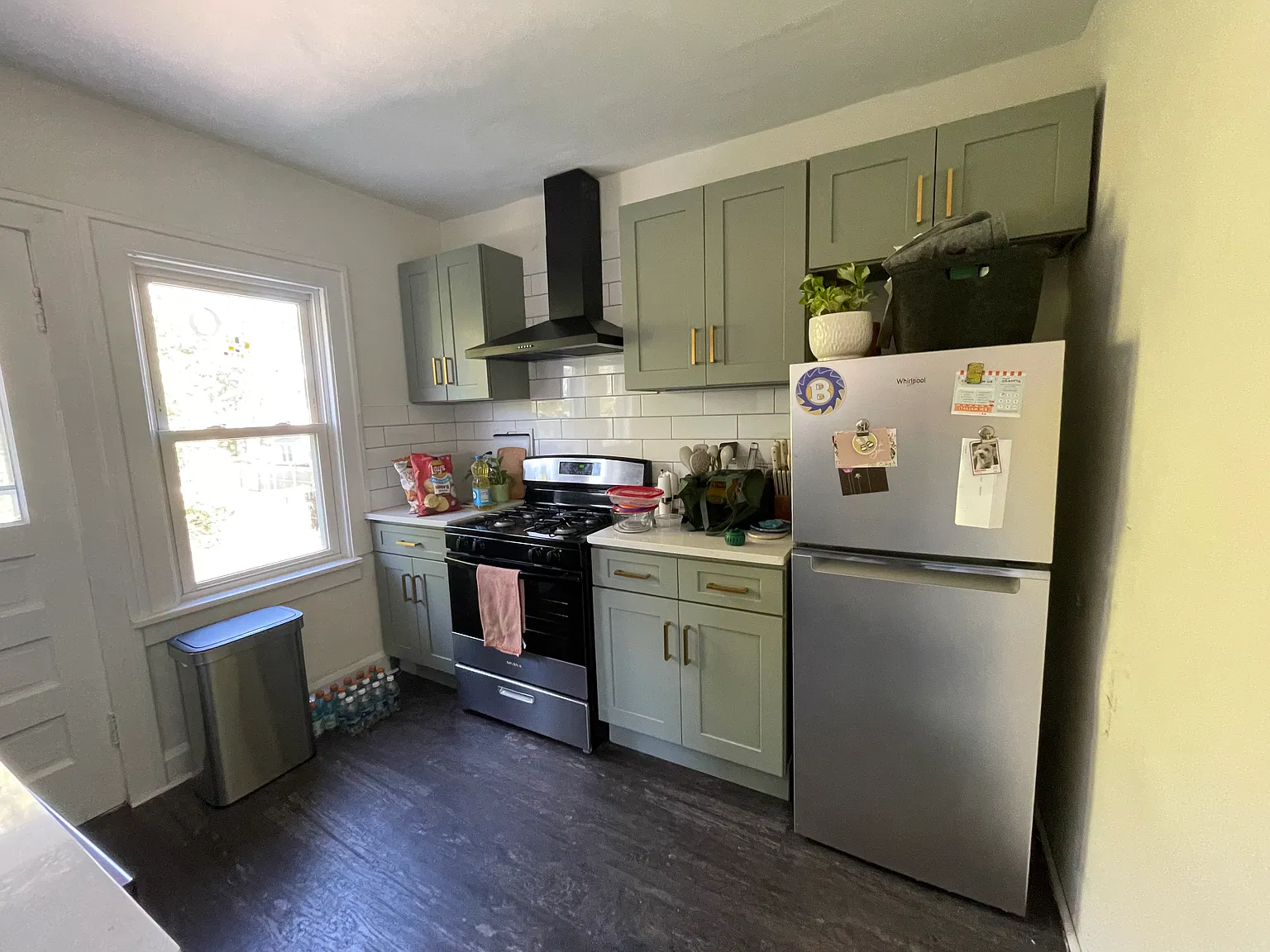 3 bed, $1,395 — Photo 1
