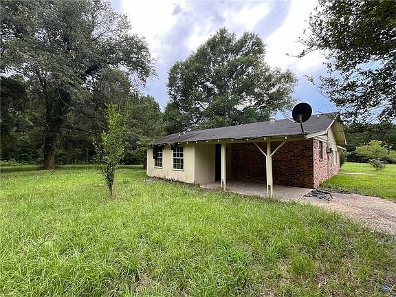 2nd image of 1445 Goldonna Rd
