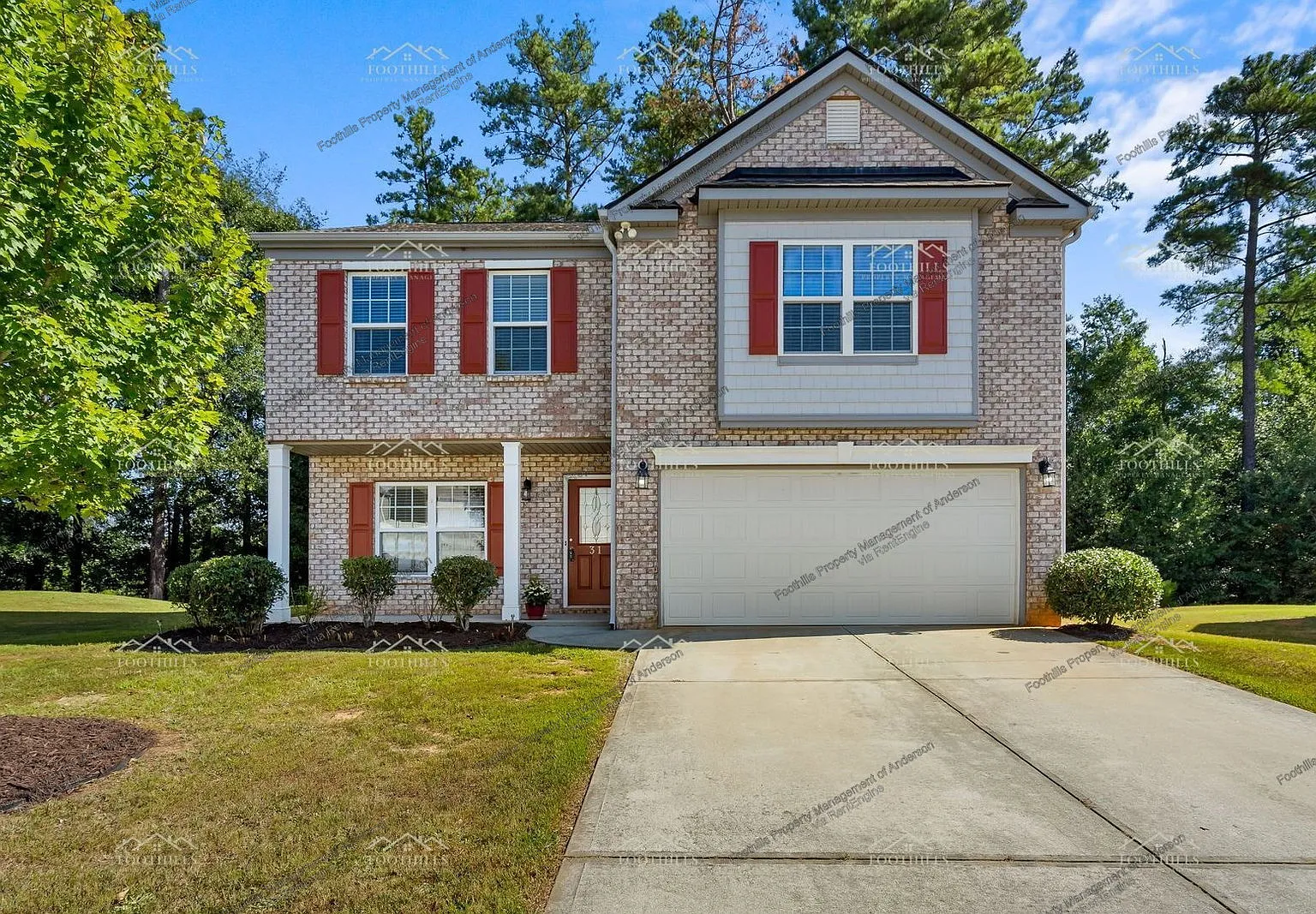 3 bed, 2.5 bath, 2200 sqft, $1,950 — Photo 2