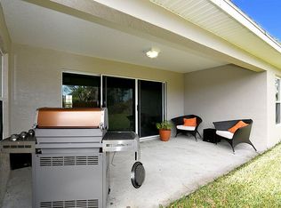 25 Frenora Ln, Palm Coast, FL 32137