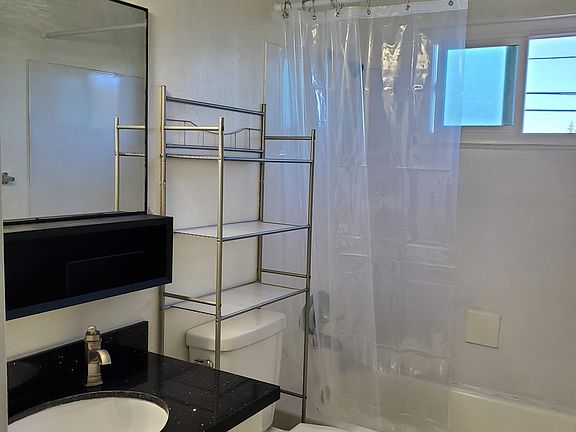4th image of 1760 Noranda Dr APT 4