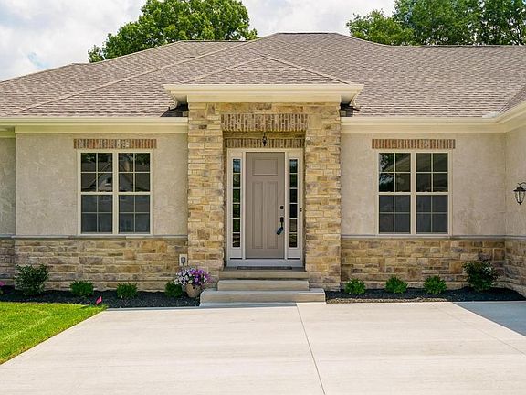 2nd image of 5793 Elise Ln