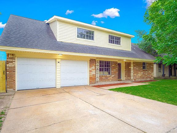 2nd image of 2505 Peach Ln