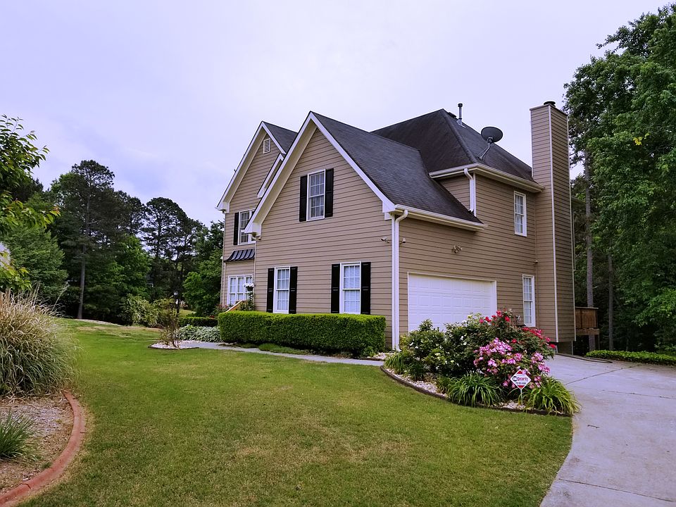 2nd image of 4070 Lake Dr