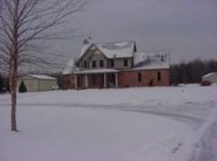 23300 Carleton West Rd, Belleville, MI 48111