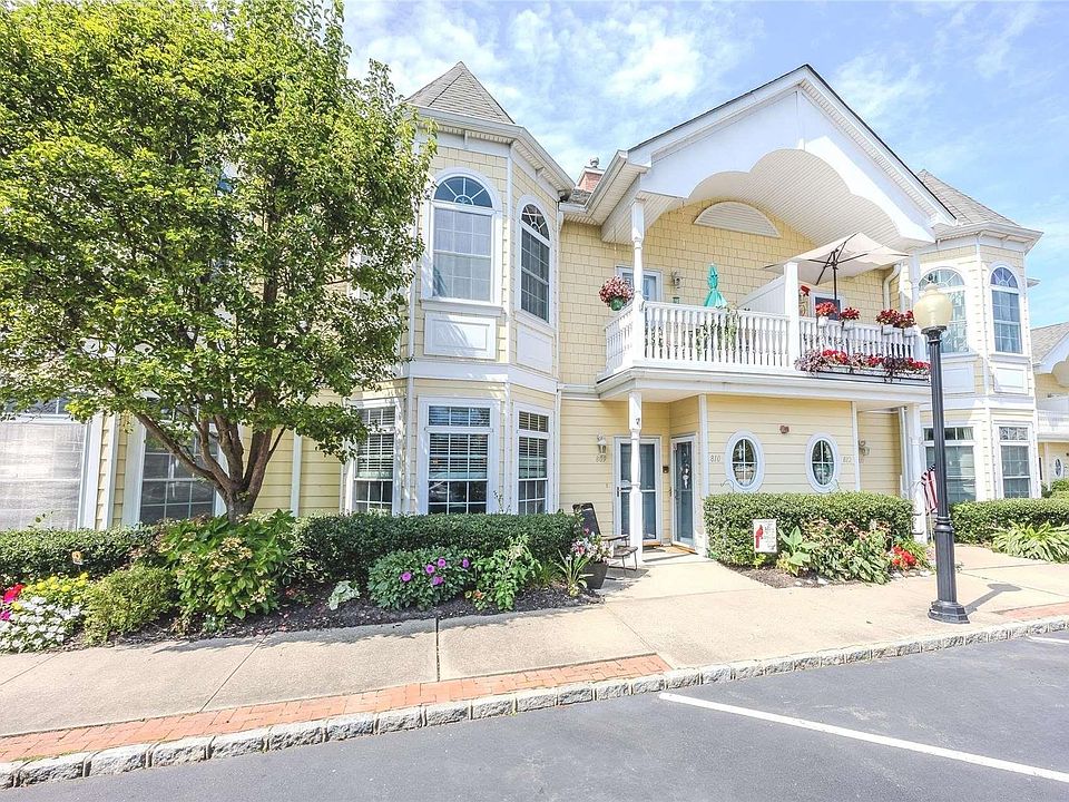 1st image of 809 Emily Drive #809