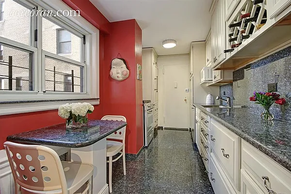 Sold by Corcoran | media 3